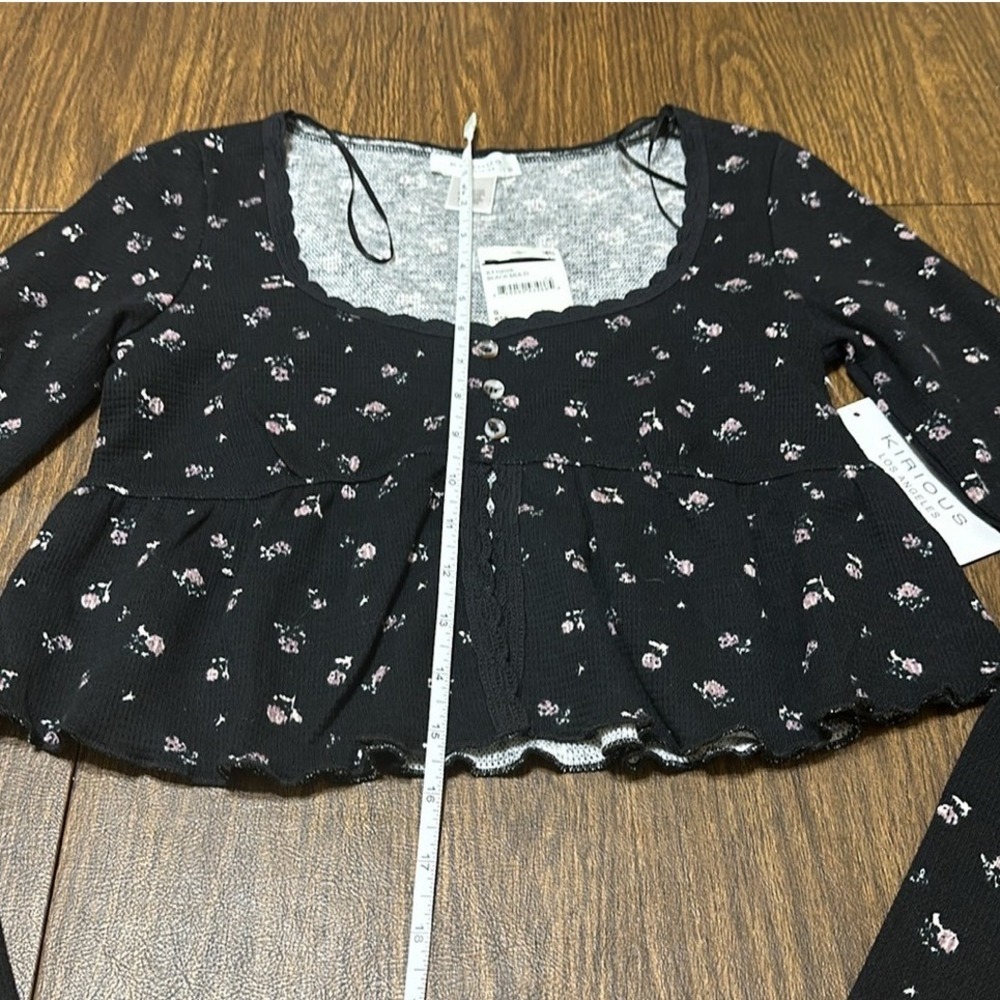 Kirious Los Angeles Black Floral Waffle Knit Peplum Top Long Sleeve KT10026 S - Picture 6 of 14